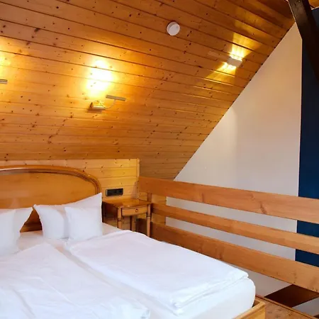 Kapuzinergarten Panoramahotel 3*