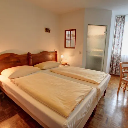 Kapuzinergarten Panoramahotel 3*